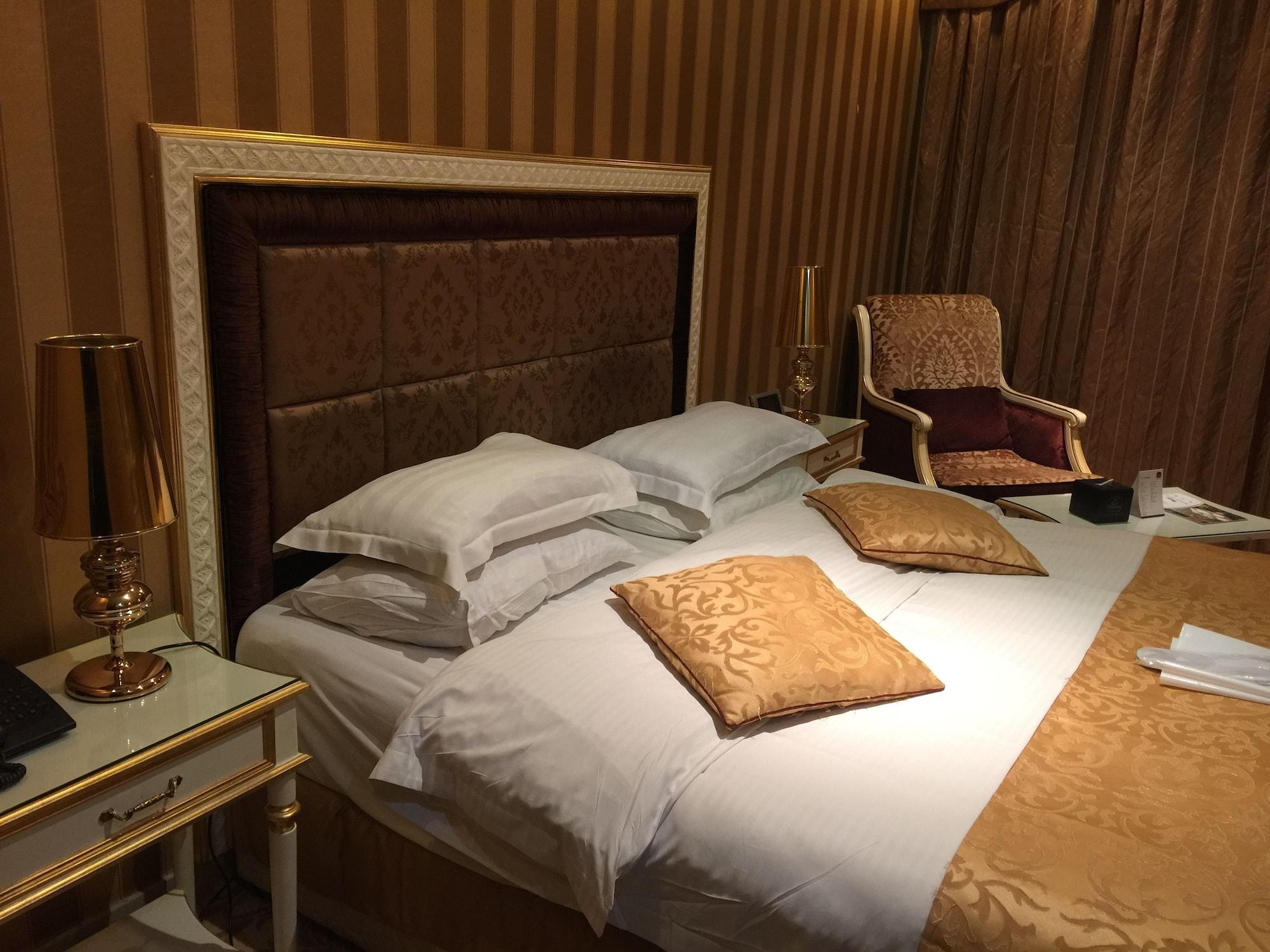 Rose Garden Hotel Эр-Рияд Экстерьер фото