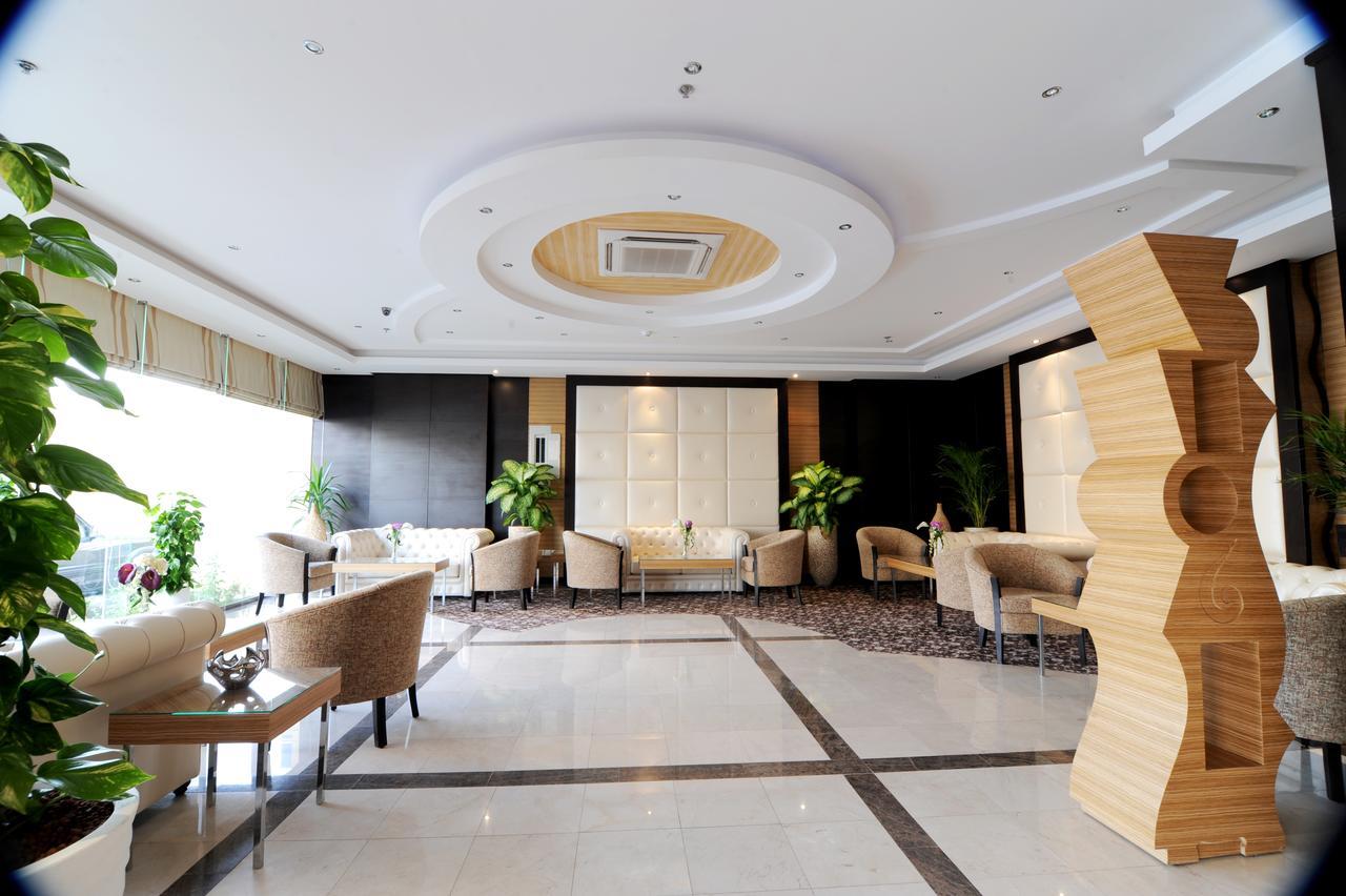Rose Garden Hotel Эр-Рияд Экстерьер фото