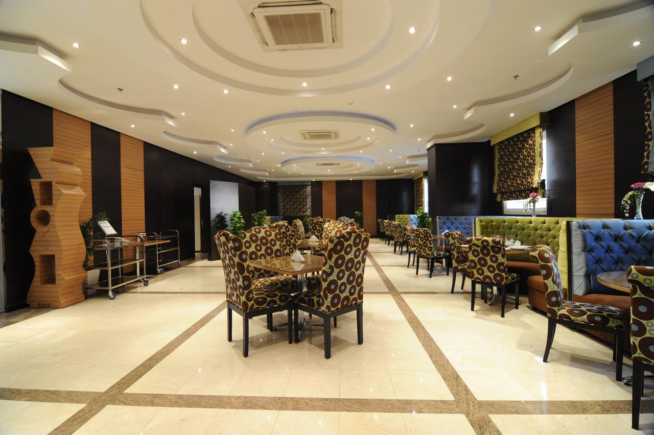 Rose Garden Hotel Эр-Рияд Экстерьер фото