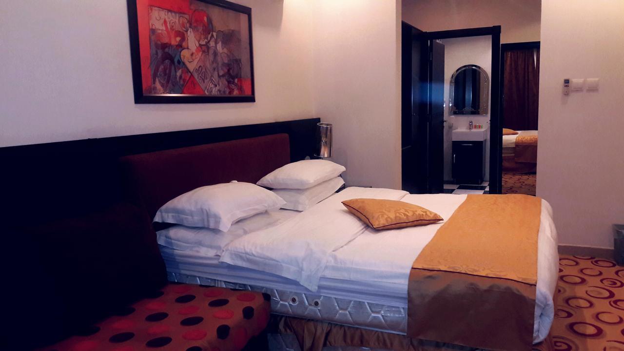 Rose Garden Hotel Эр-Рияд Экстерьер фото
